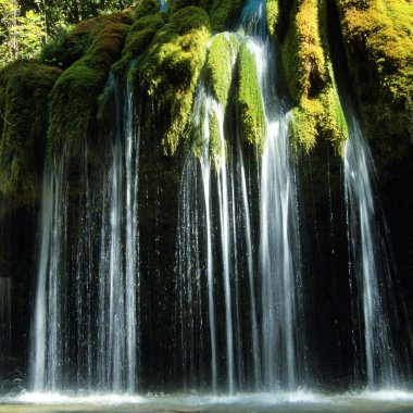 La Forma del Agua - Cascadas de los Capelli di Venere
